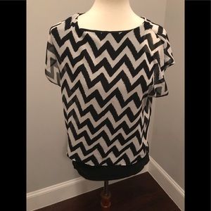 Chevron top